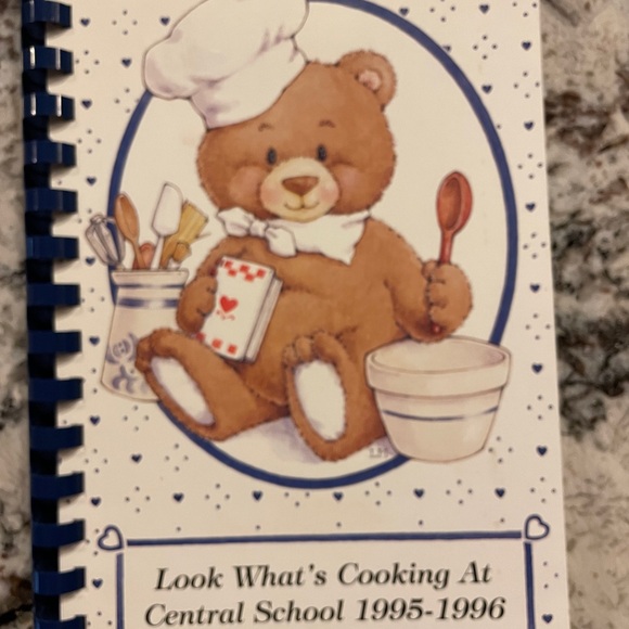 Lot of 4 Spiral Bound Community Fundraiser Cookbooks Woman's Club School - Picture 4 of 5